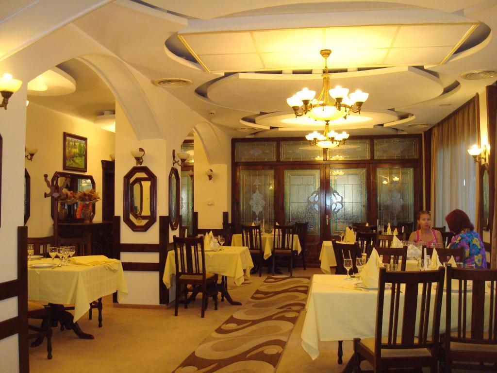Hotel Ami Băile Felix Buitenkant foto