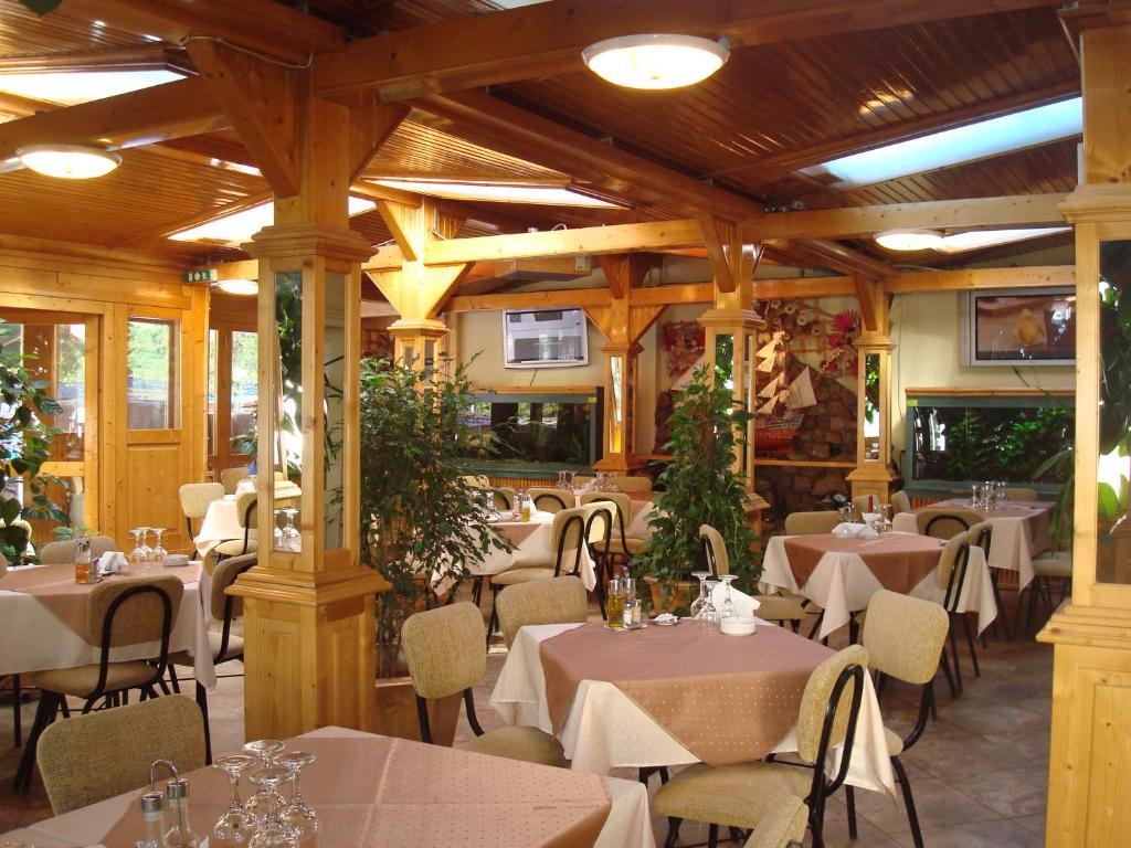 Hotel Ami Băile Felix Buitenkant foto